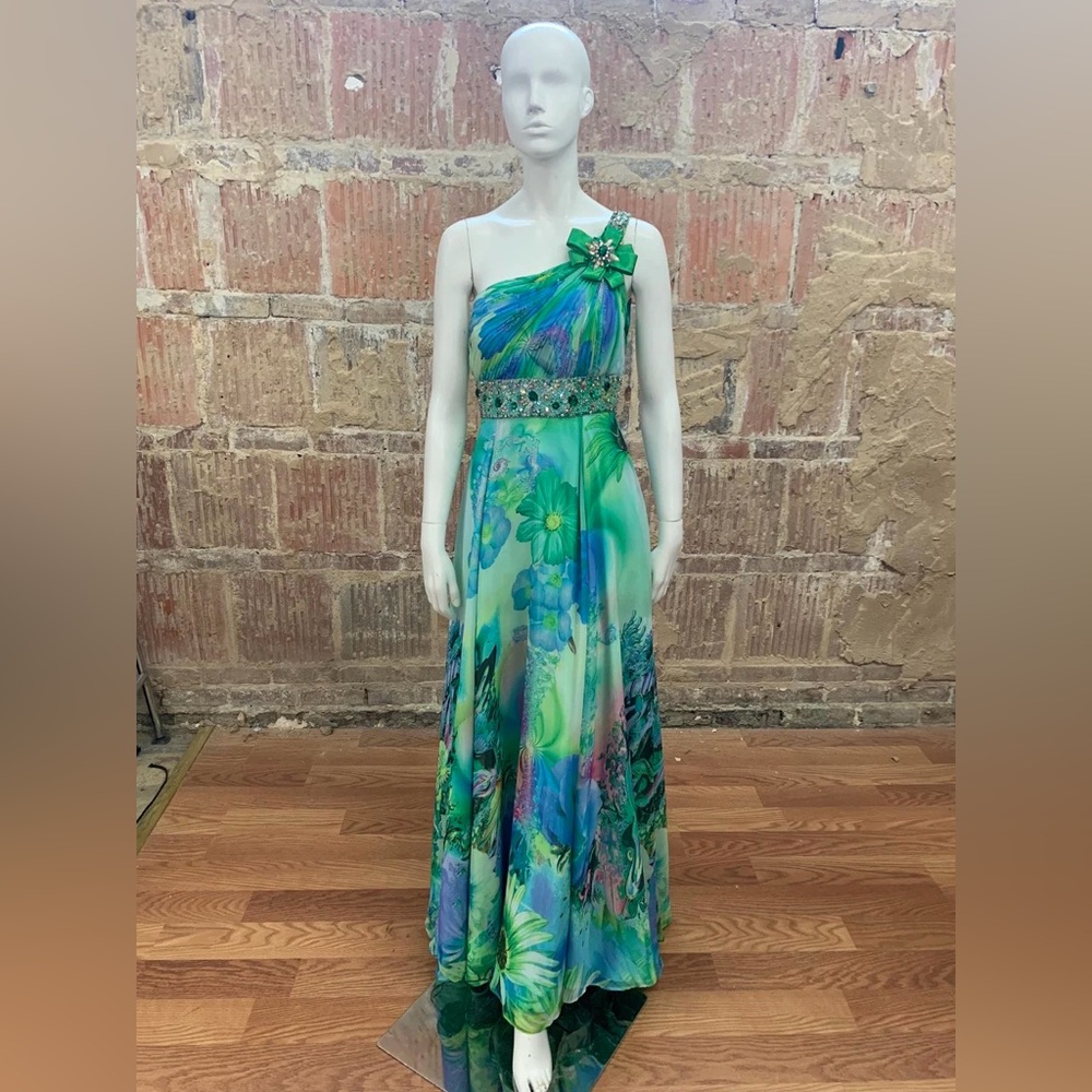 Camille La Vie One Shoulder Floral Dress in Green and Blue